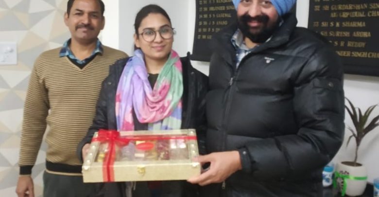 ਐਸ.ਐਸ.ਪੀ ਦਫਤਰ ਪਟਿਆਲਾ ਵਿਖੇ ਤਾਇਨਾਤ ਦਰਜਾ ਚਾਰ ਕਰਮਚਾਰੀ ਦੀ ਲੜਕੀ ਬਣੀ ਸੀ.ਏ