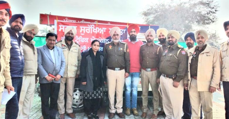 ਜਿਲਾ ਪੁਲਿਸ ਸ੍ਰੀ ਮੁਕਤਸਰ ਸਾਹਿਬ ਵੱਲੋਂ ਸੜਕ ਸੁਰੱਖਿਆ ਹਫਤੇ ਦੌਰਾਨ ਲਗਾਇਆ ਅੱਖਾਂ ਦਾ ਕੈਂਪ