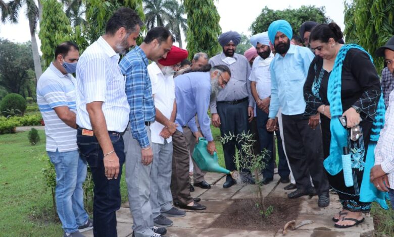 Punjabi University Botany department started its academic session on Green Notes